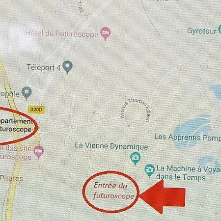 Retro Au Pied De Futuroscope