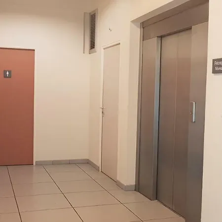 Retro Au Pied De Futuroscope Διαμέρισμα